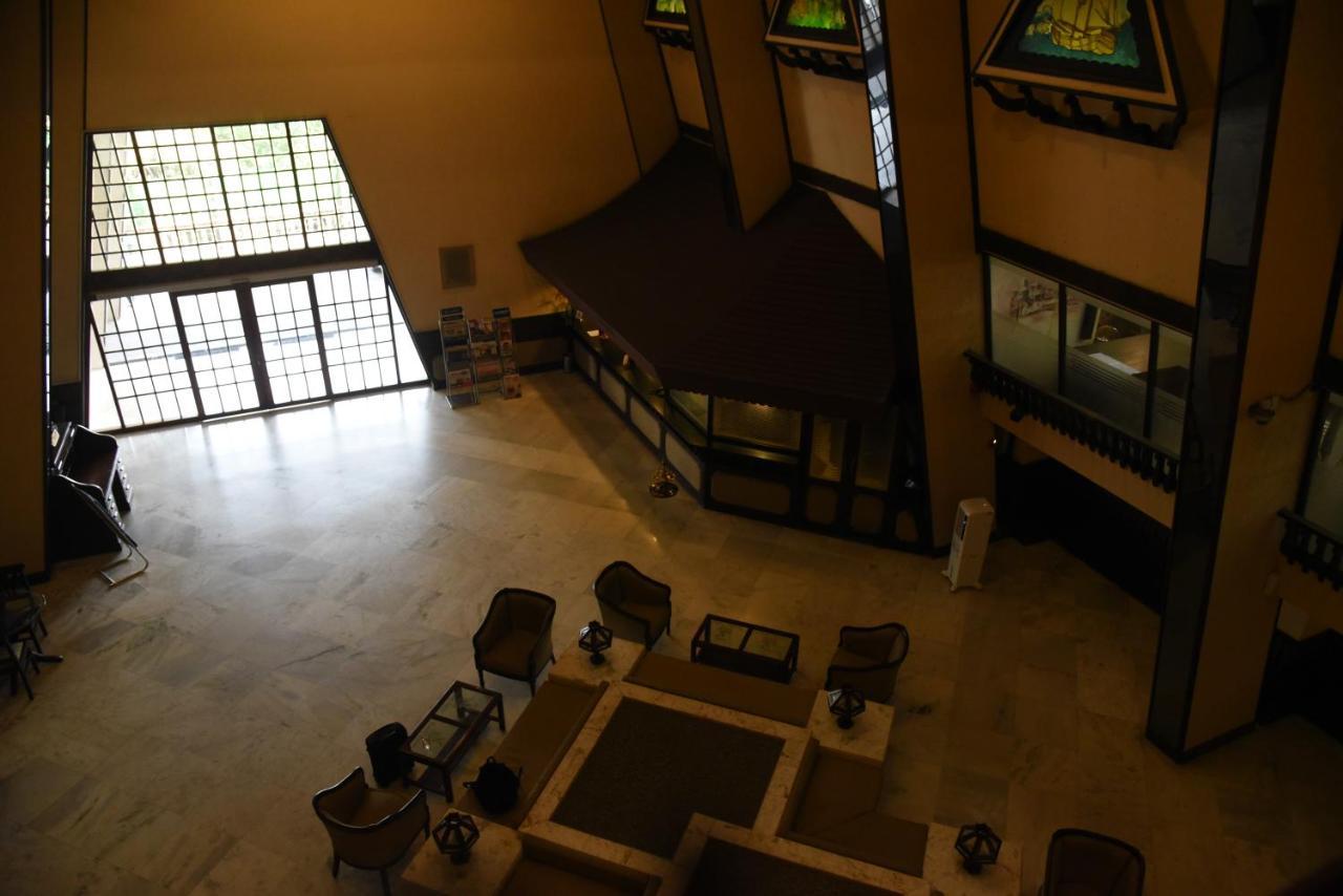 Malabar Palace Kozhikode Bagian luar foto