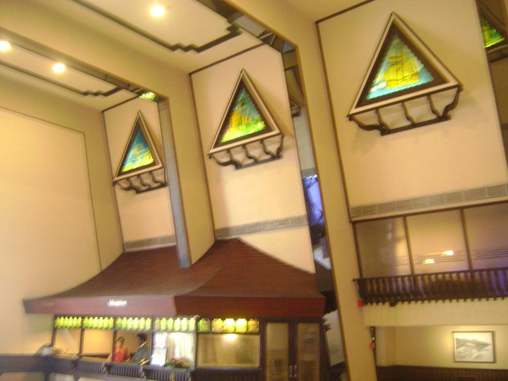 Malabar Palace Kozhikode Bagian luar foto