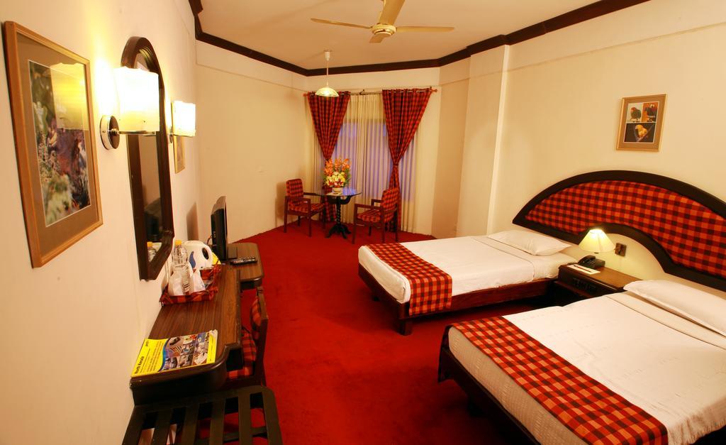 Malabar Palace Kozhikode Bagian luar foto